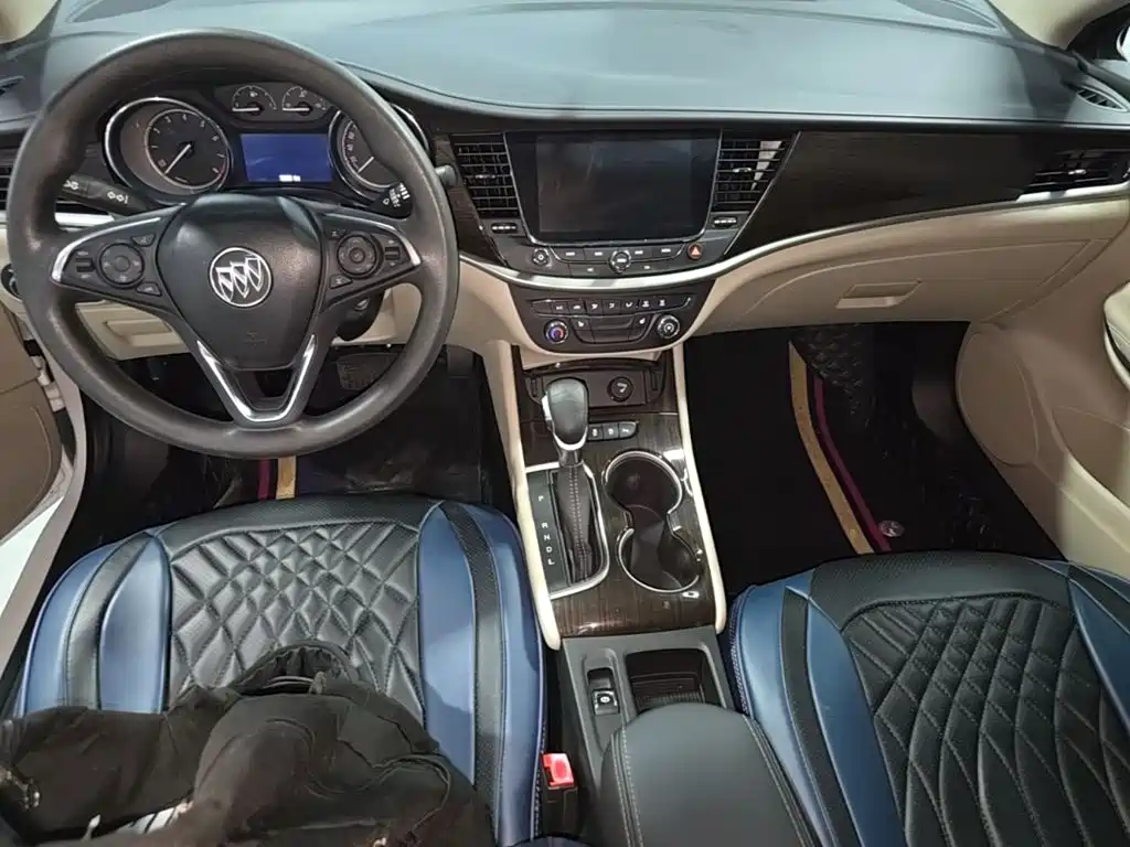 Buick Verano — миниатюра 10