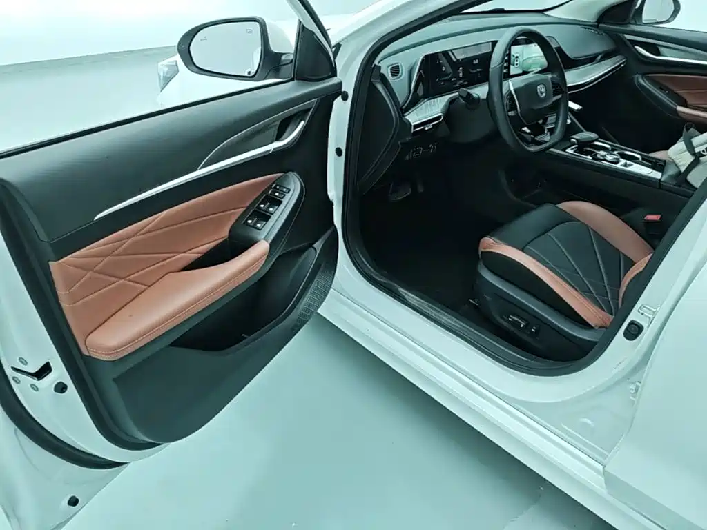 Changan Eado — миниатюра 16