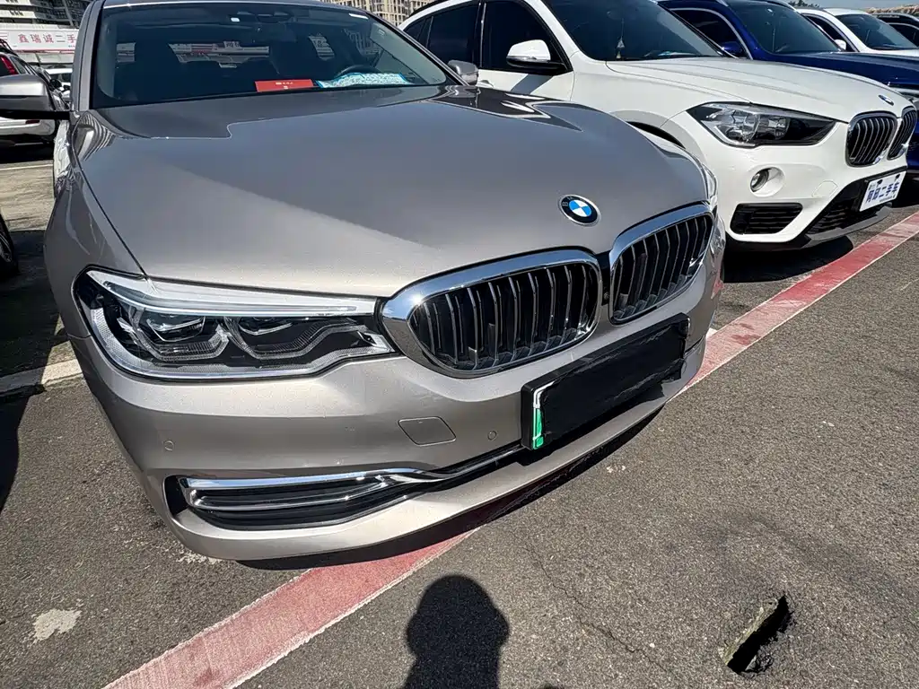 BMW 5 Series New Energy — миниатюра 3