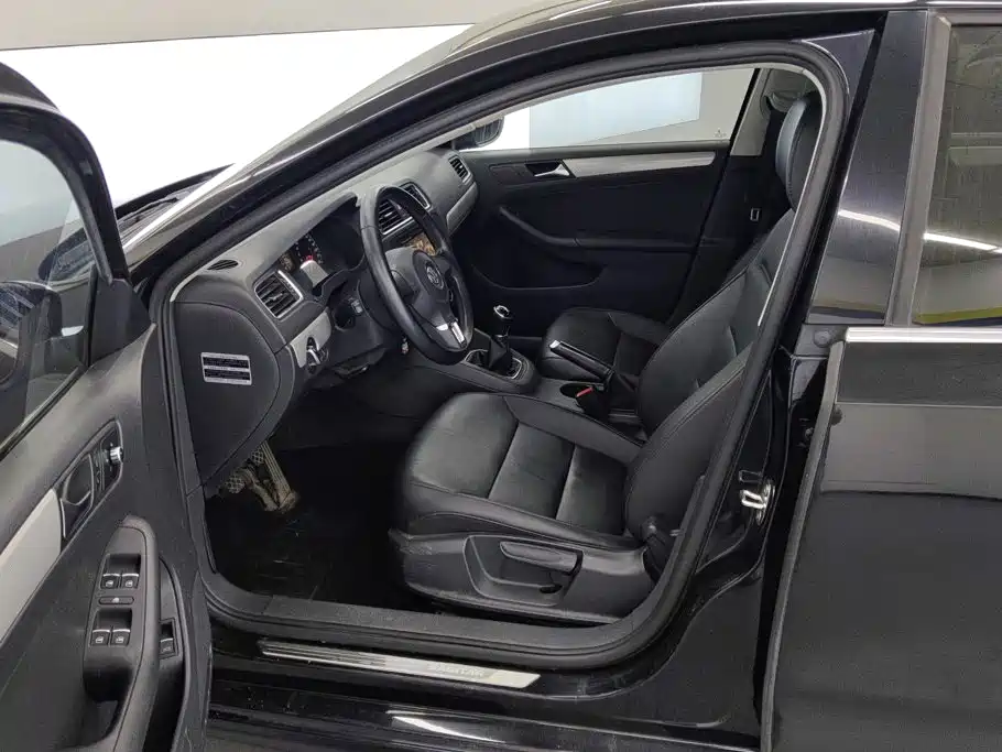 Volkswagen Sagitar — миниатюра 9