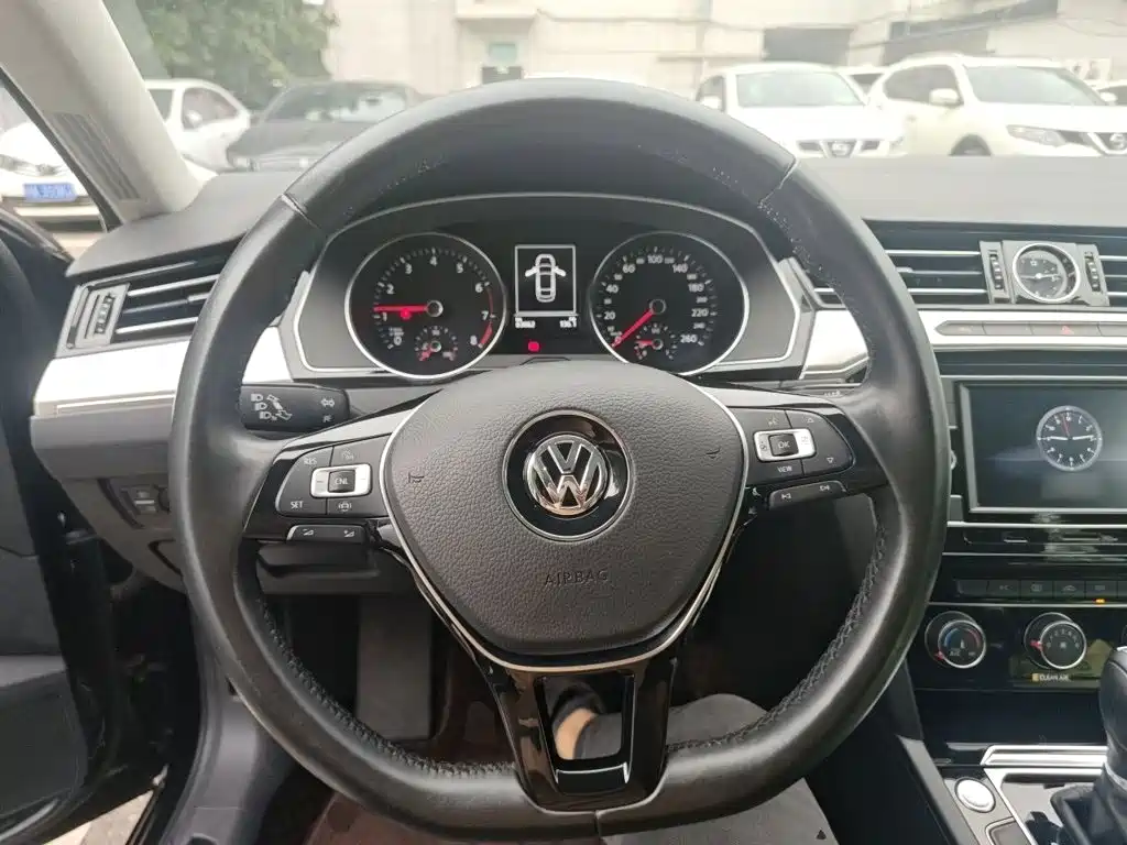 Volkswagen Magotan — миниатюра 6