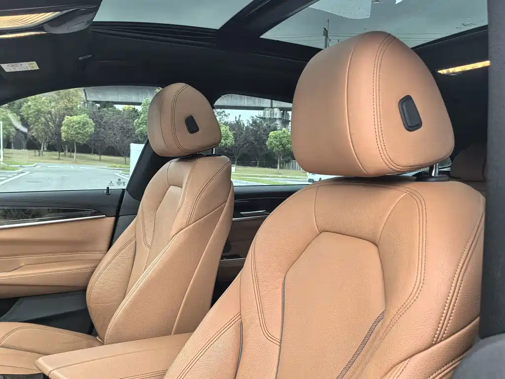 BMW 6 Series GT — миниатюра 6