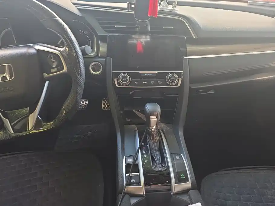 Honda Civic — миниатюра 16
