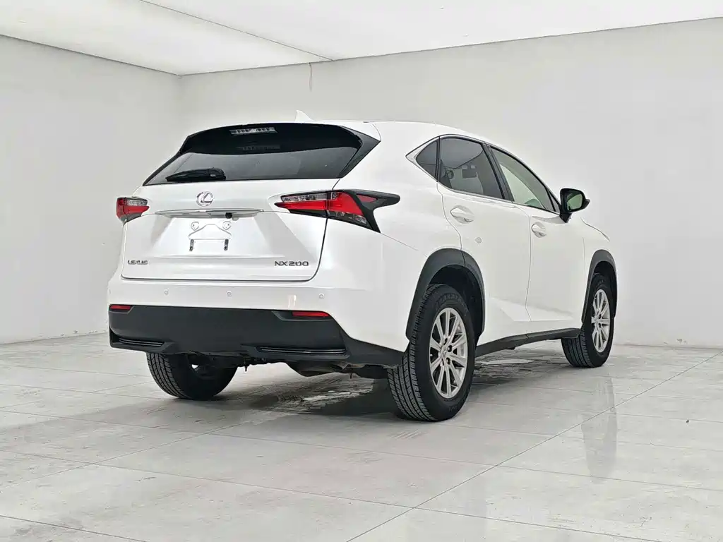 Lexus NX — миниатюра 5
