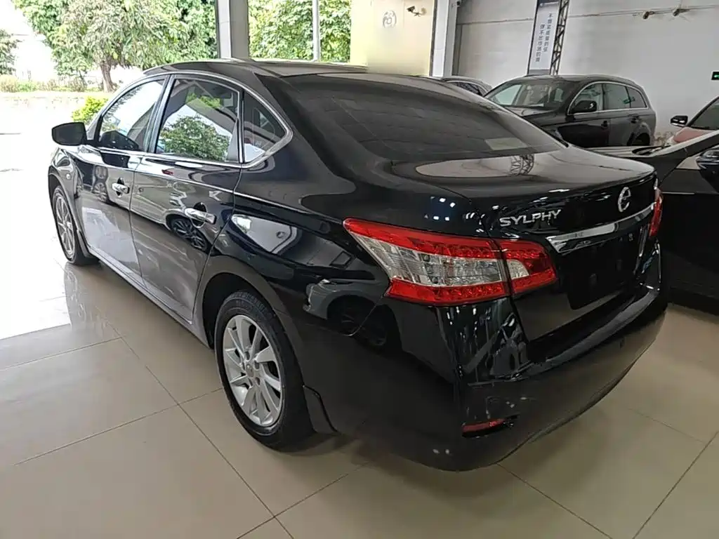 Nissan Sylphy — миниатюра 5