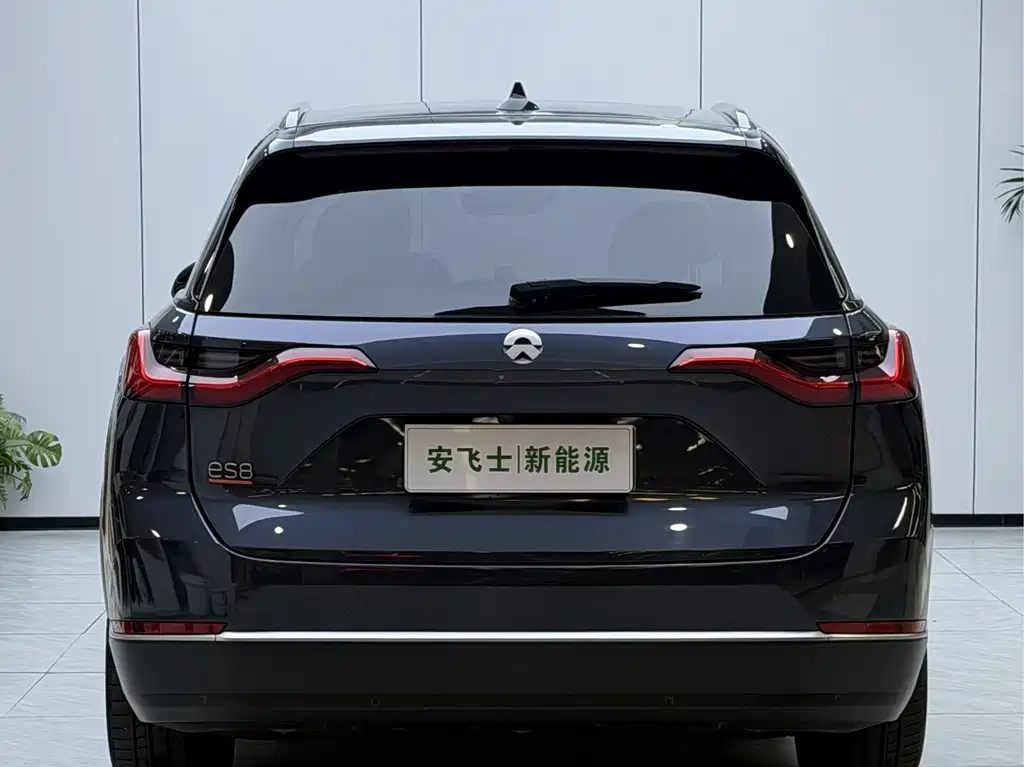 NIO ES8 — миниатюра 16