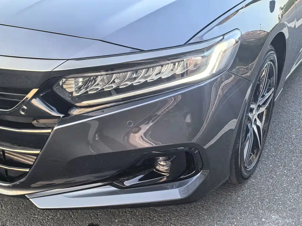 Honda Accord — миниатюра 9