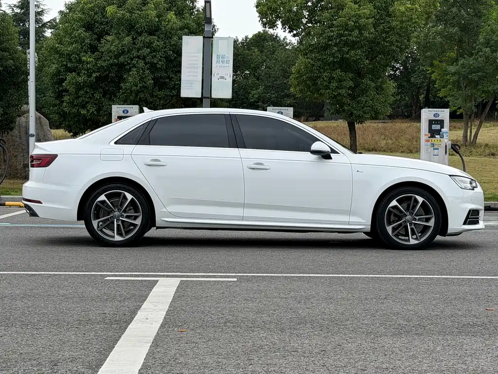 Audi A4L — миниатюра 8