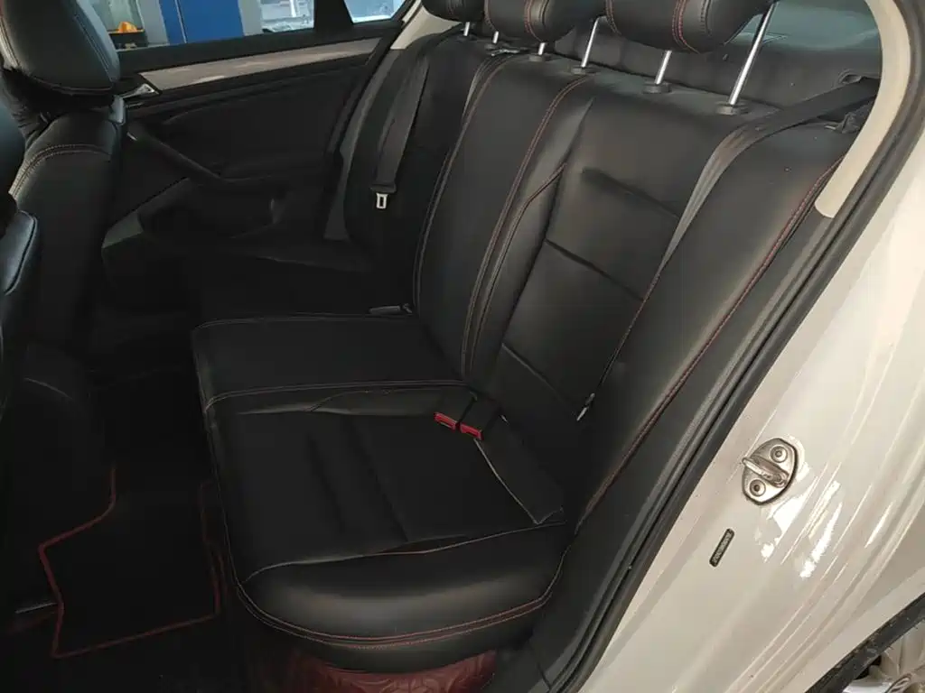 Volkswagen Bora — миниатюра 13