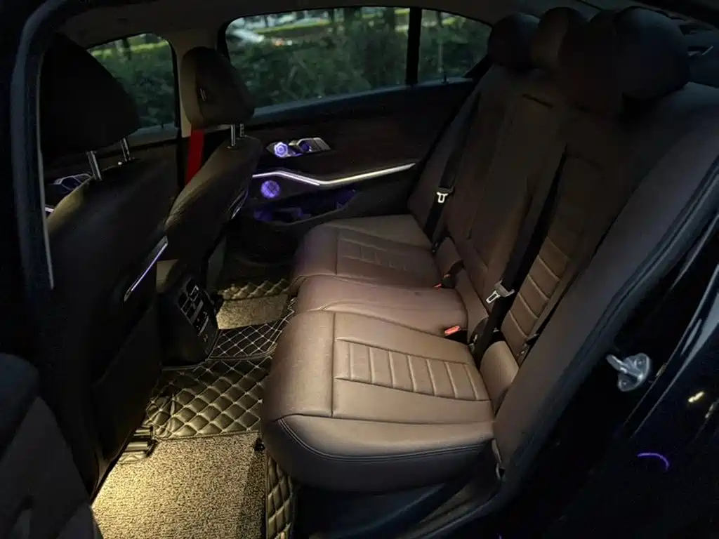 BMW 3 Series — миниатюра 8