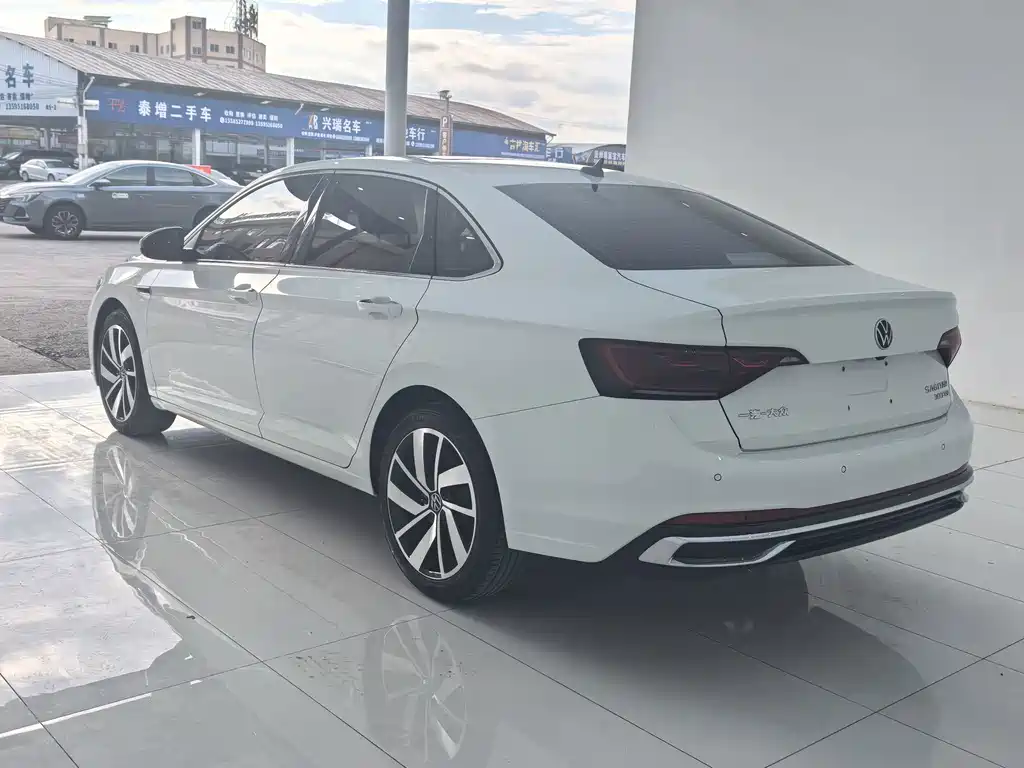 Volkswagen Sagitar — миниатюра 6