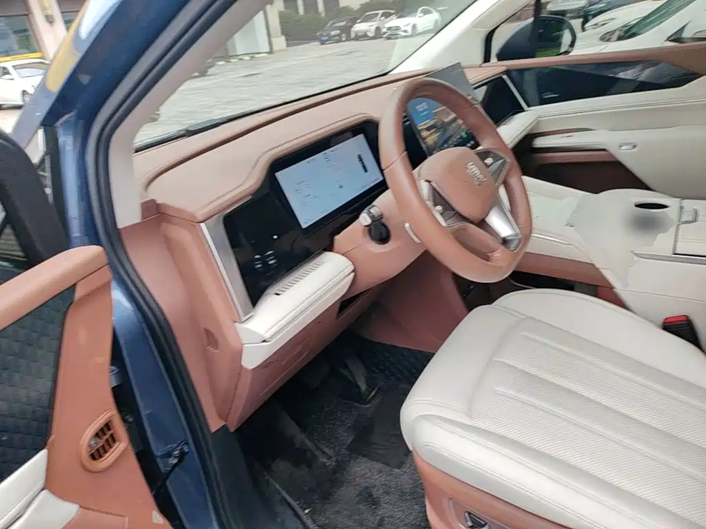 BYD Xia — миниатюра 16