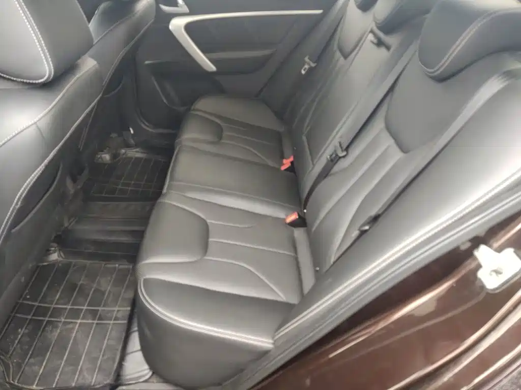 Geely Emgrand — миниатюра 18