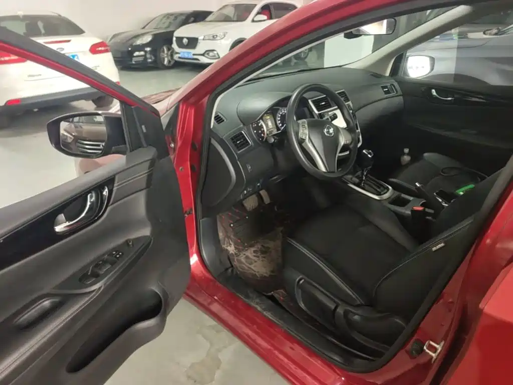 Nissan Tiida — миниатюра 16