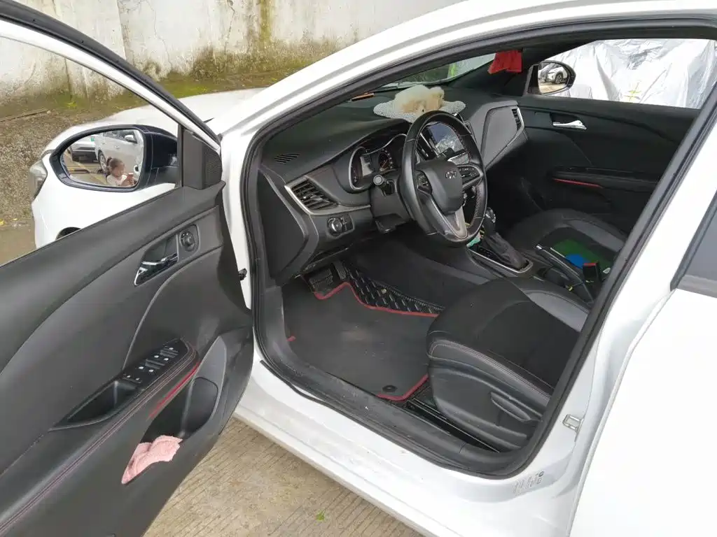 Chevrolet Monza — миниатюра 12