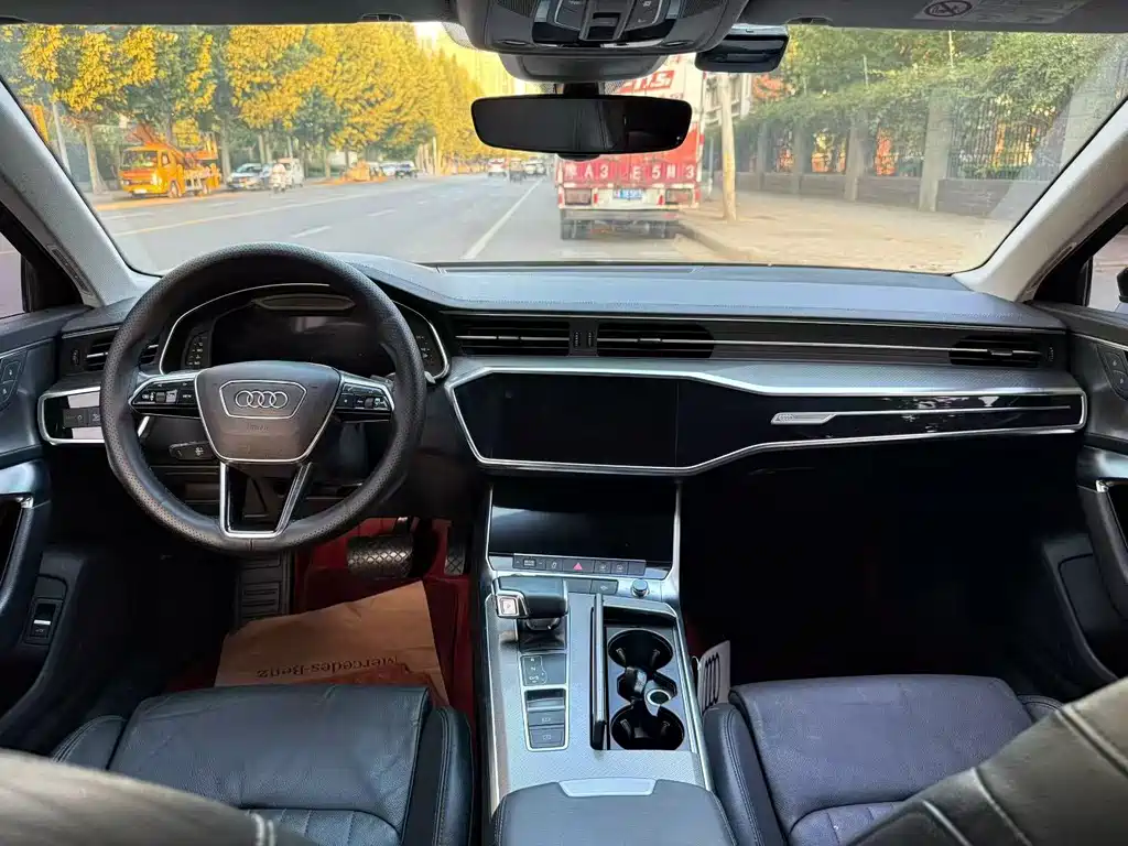 Audi A6L — миниатюра 5