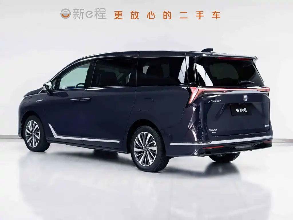 Buick GL8 Hybrid — миниатюра 4