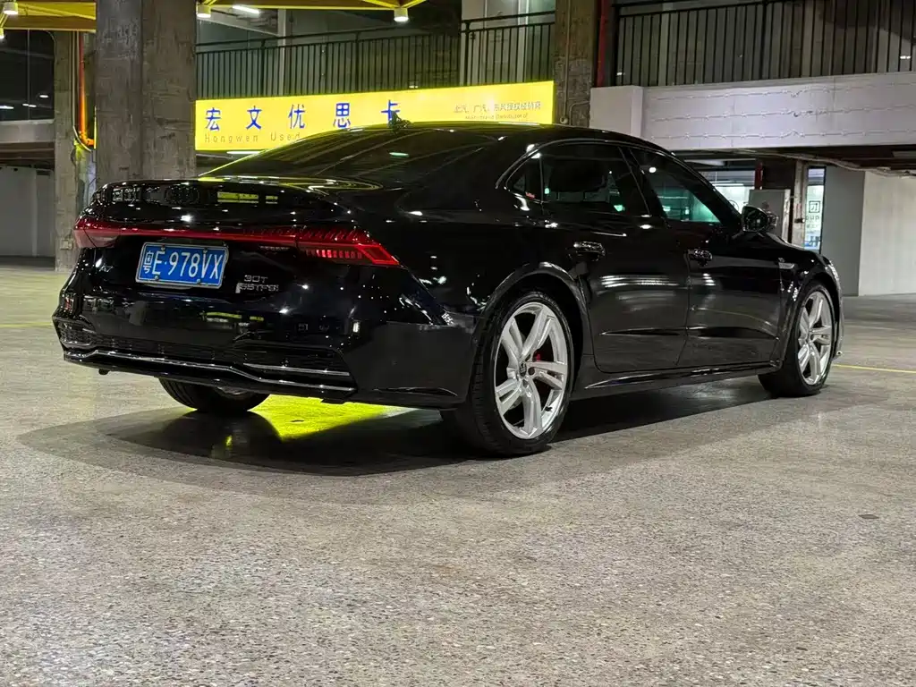 Audi A7L — миниатюра 9