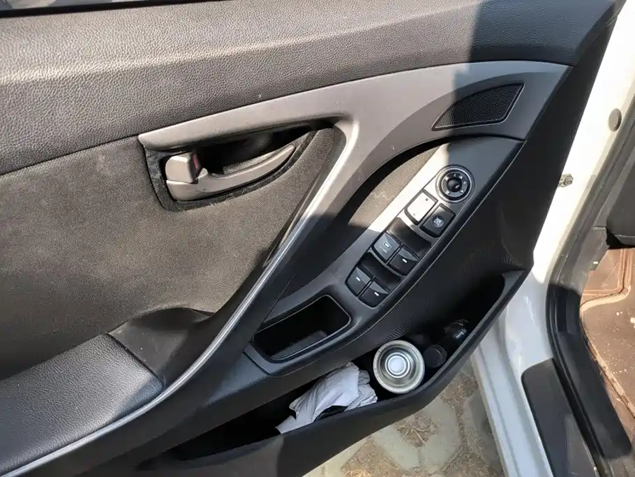 Hyundai Elantra Langdong — миниатюра 7