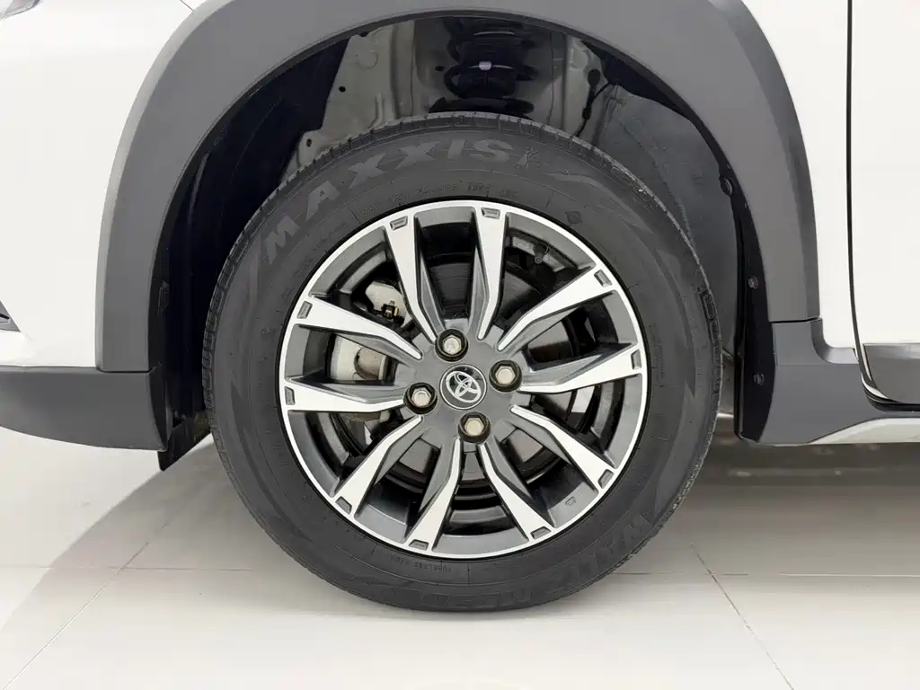 Toyota Yaris L — миниатюра 13