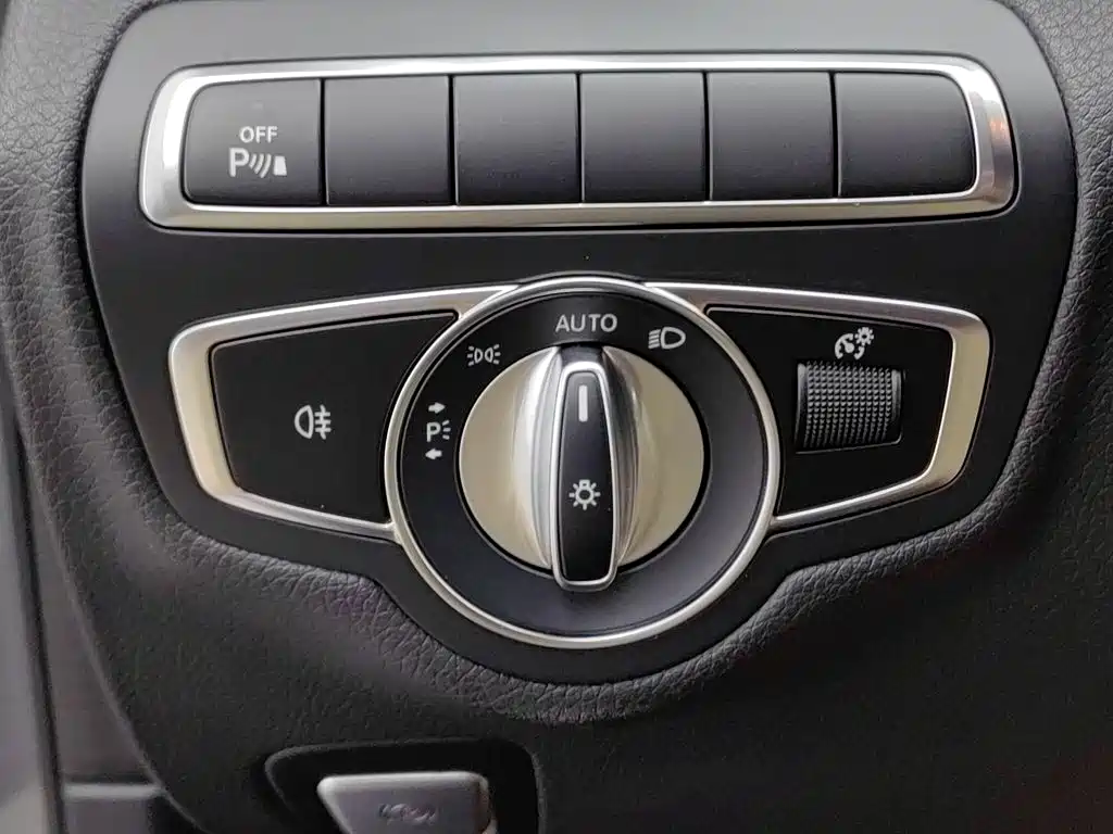 Mercedes-Benz C-Class AMG — миниатюра 21
