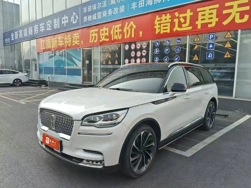 Lincoln Aviator — миниатюра 7