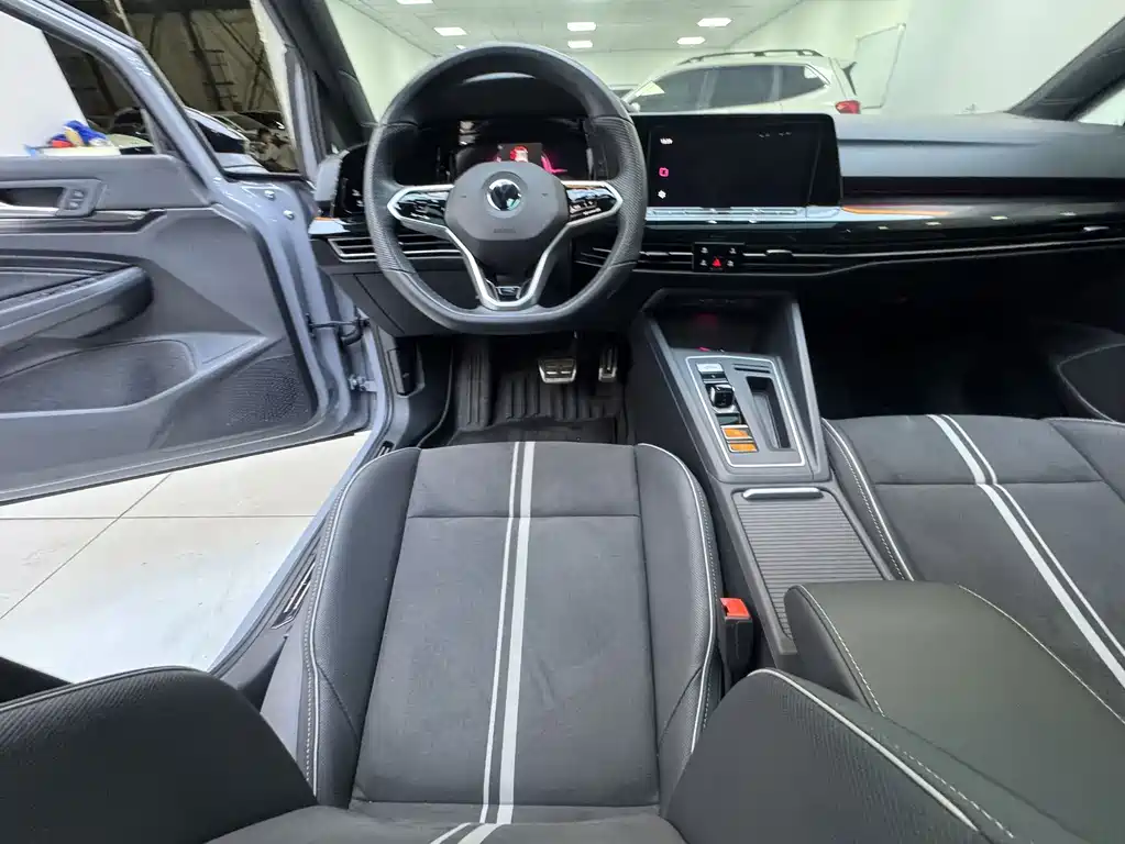 Volkswagen Golf — миниатюра 11