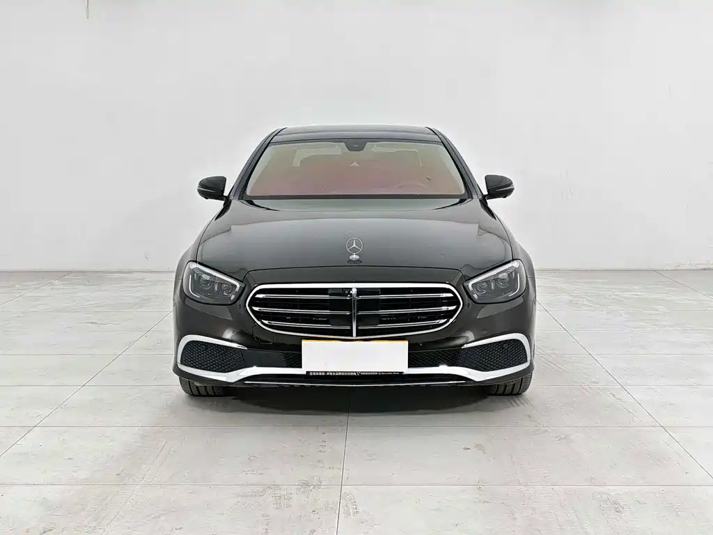 Mercedes-Benz E-Class — миниатюра 5