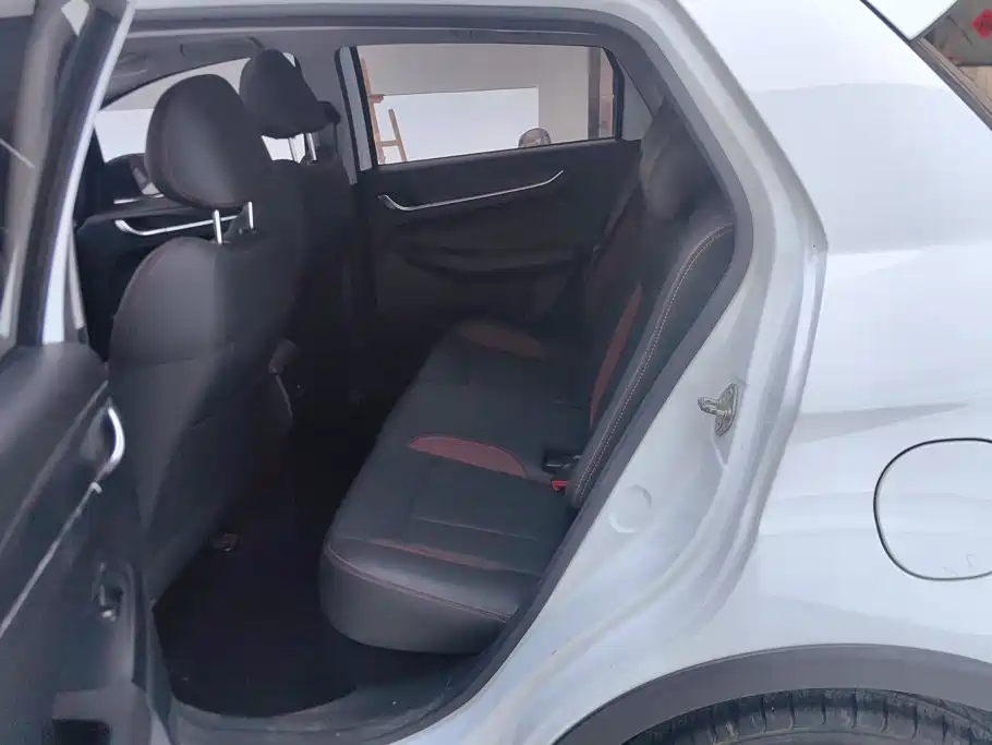Geely Vision X3 — миниатюра 11
