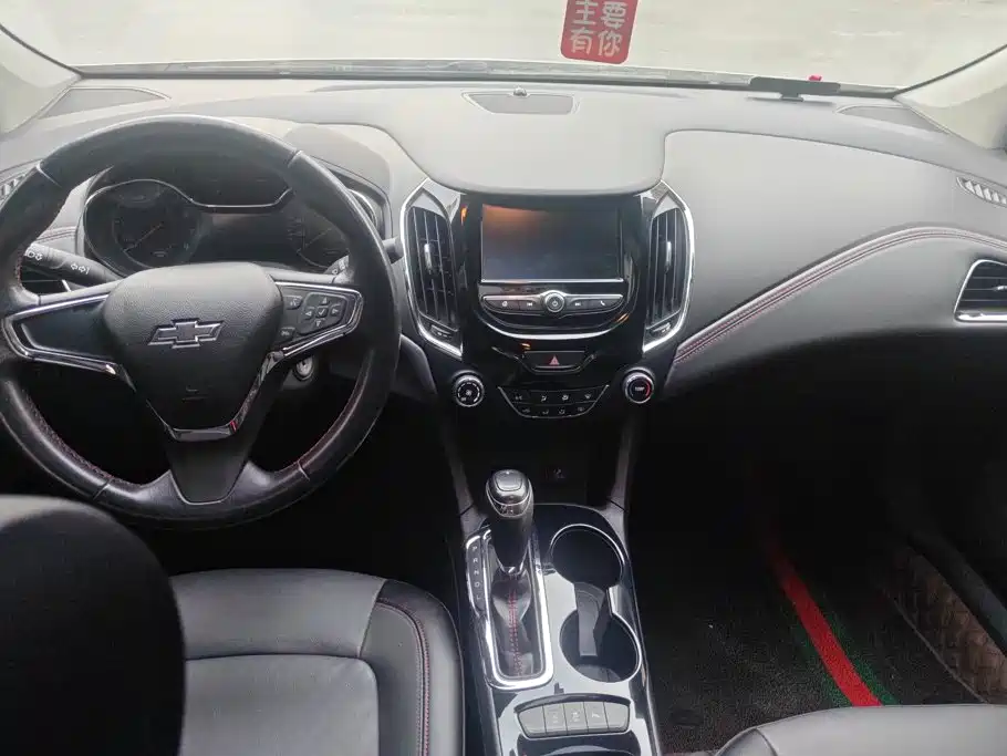 Chevrolet Cruze — миниатюра 12