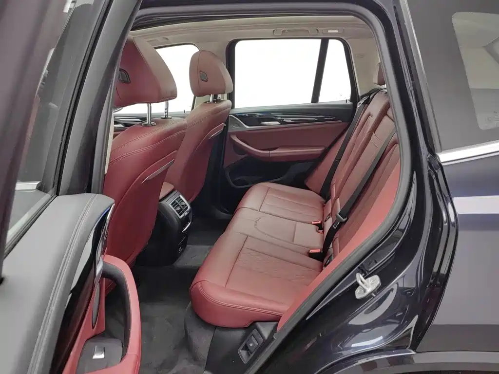 BMW iX3 — миниатюра 15