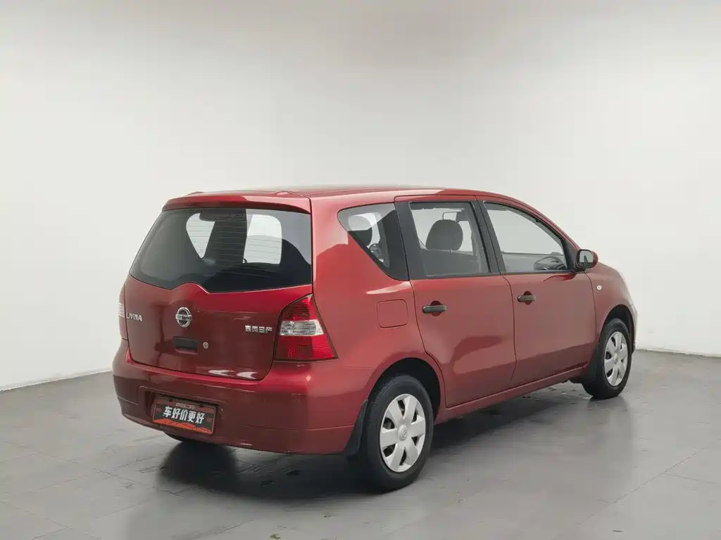 Nissan Livina — миниатюра 2