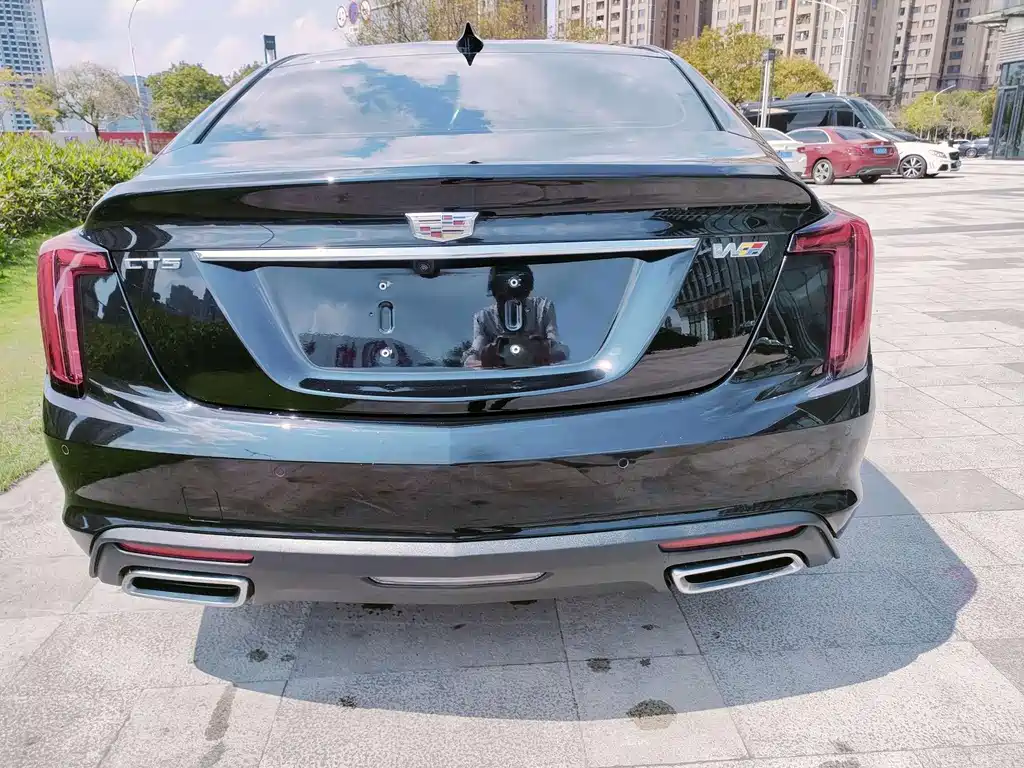 Cadillac CT5 — миниатюра 9
