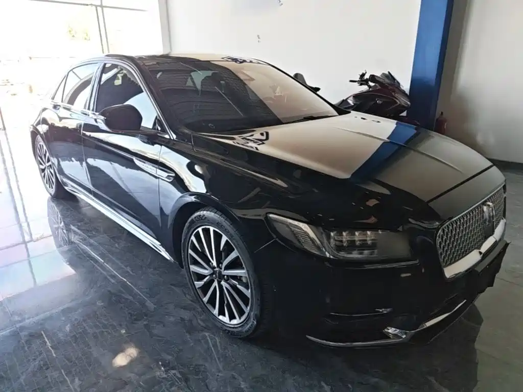 Lincoln Continental — миниатюра 4