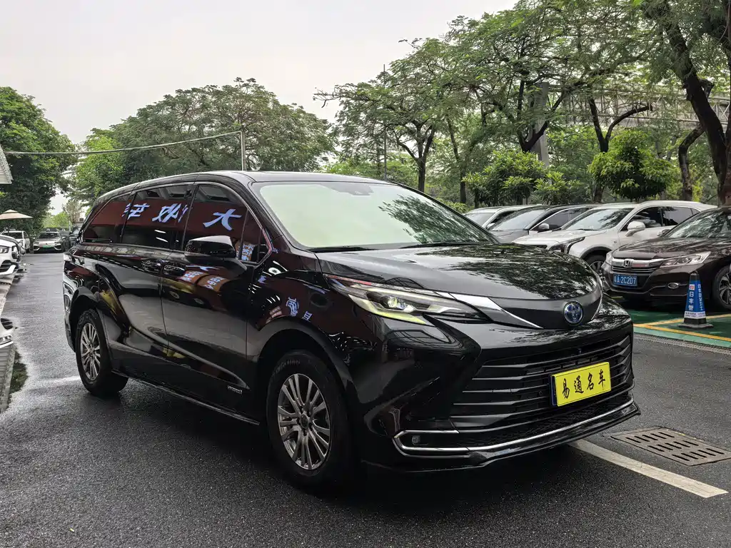 Toyota Sienna 2021 2.5L Comfort