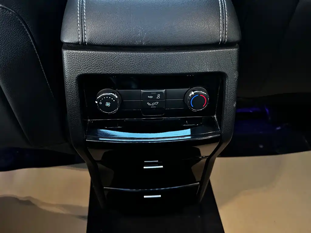 Ford Edge EcoBoost 245 4WD Luxury Sharp Type 7 seats, фото 17