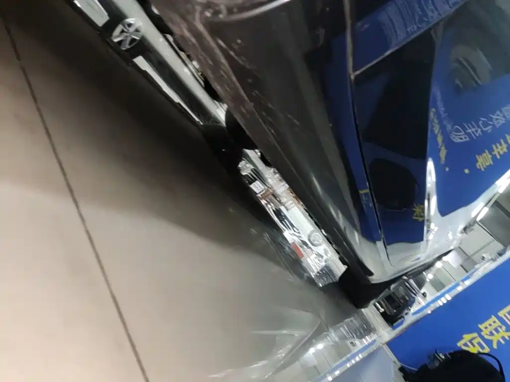 Tesla Model 3 — миниатюра 22
