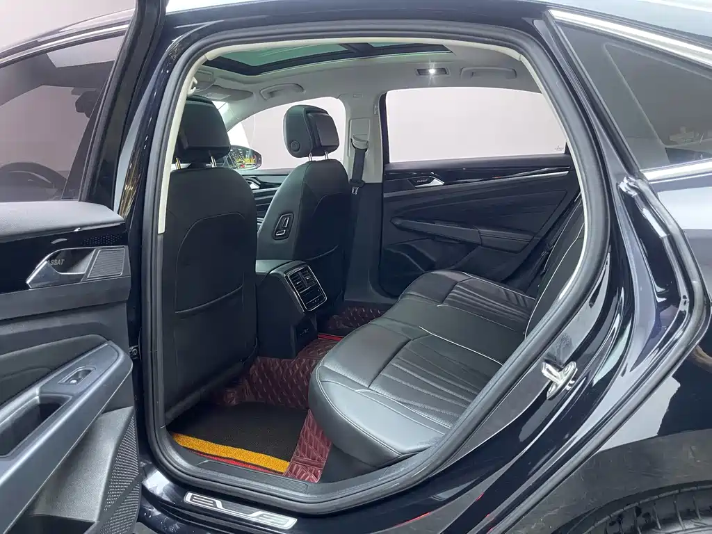 Volkswagen Passat — миниатюра 12
