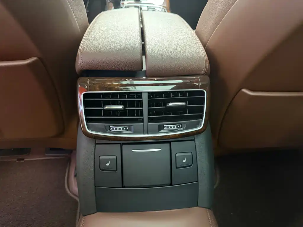 Audi A8 — миниатюра 9