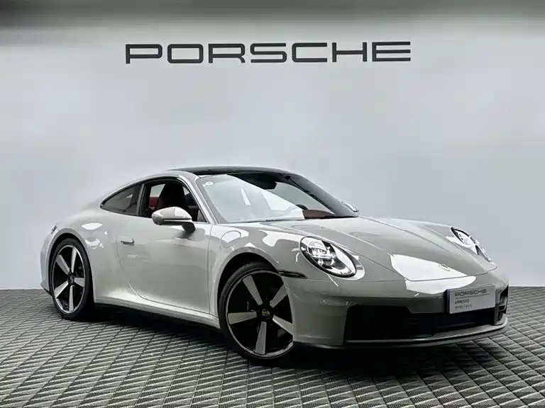 Porsche 911 2025 Carrera 3.0T