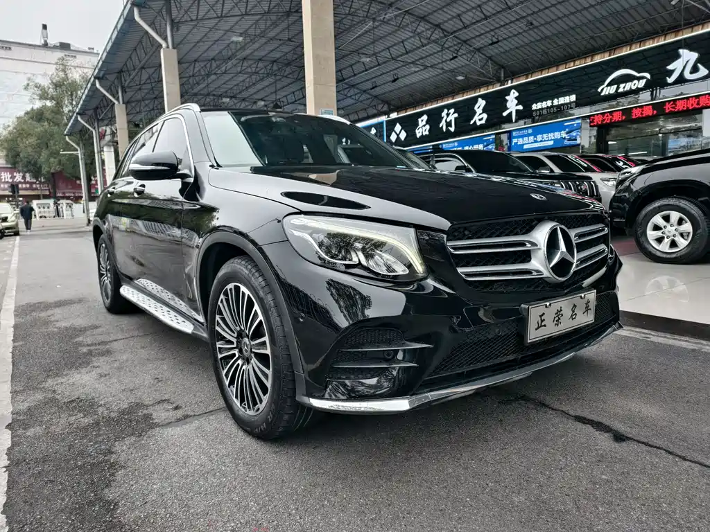 MERCEDES-BENZ GLC