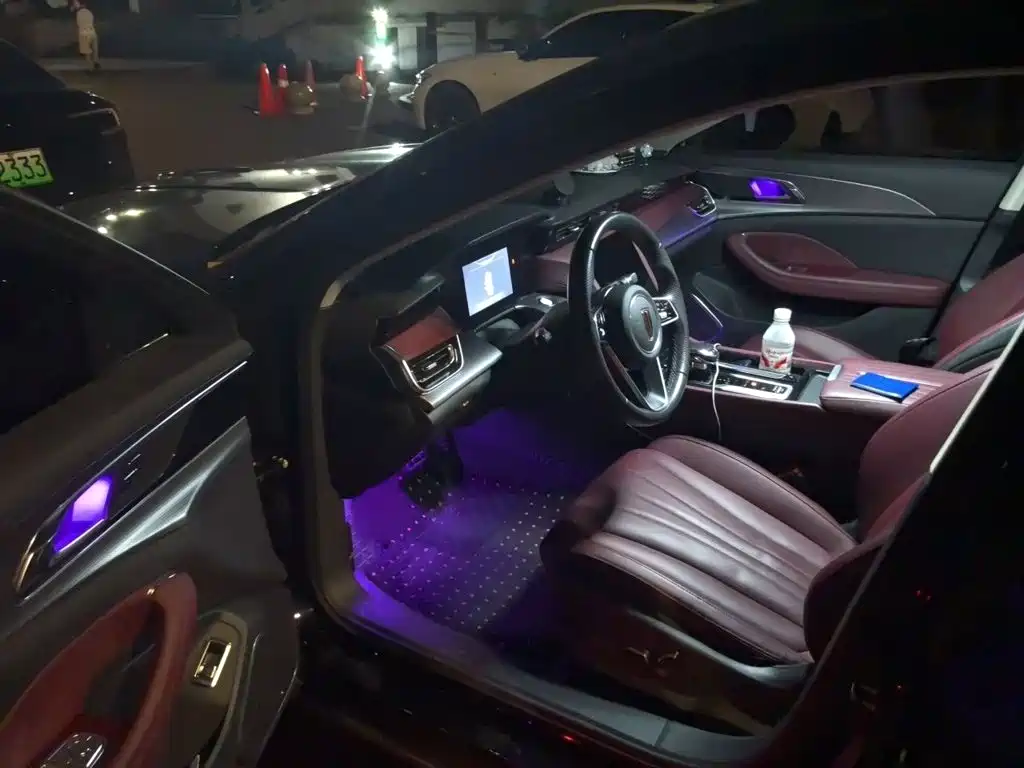 Hongqi Hongqi H5 — миниатюра 14
