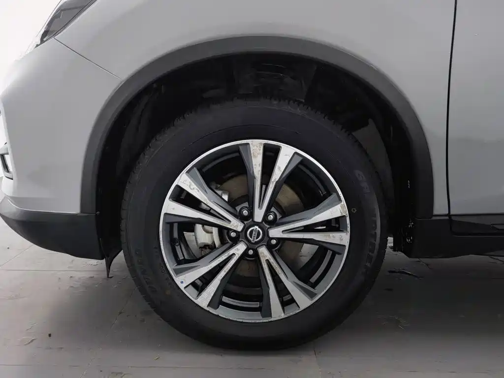Nissan X-Trail — миниатюра 17