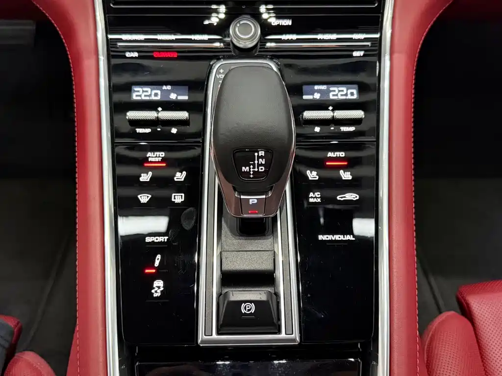 Porsche Panamera — миниатюра 8