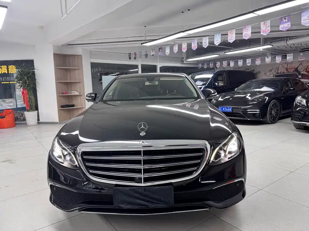 Mercedes-Benz E-Class 2018
