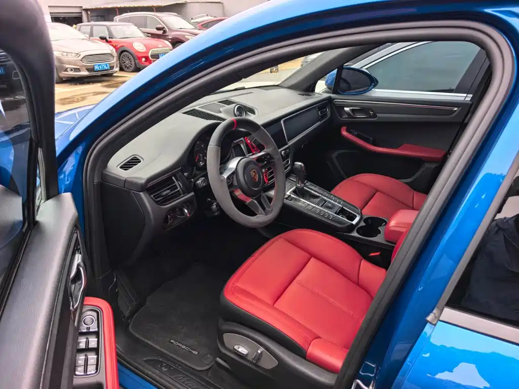 Porsche Macan — миниатюра 6