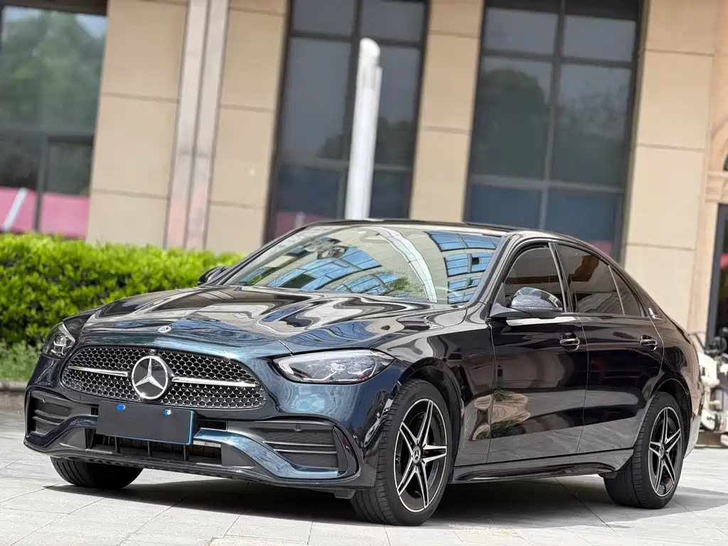 Mercedes-Benz C-Class — миниатюра 11