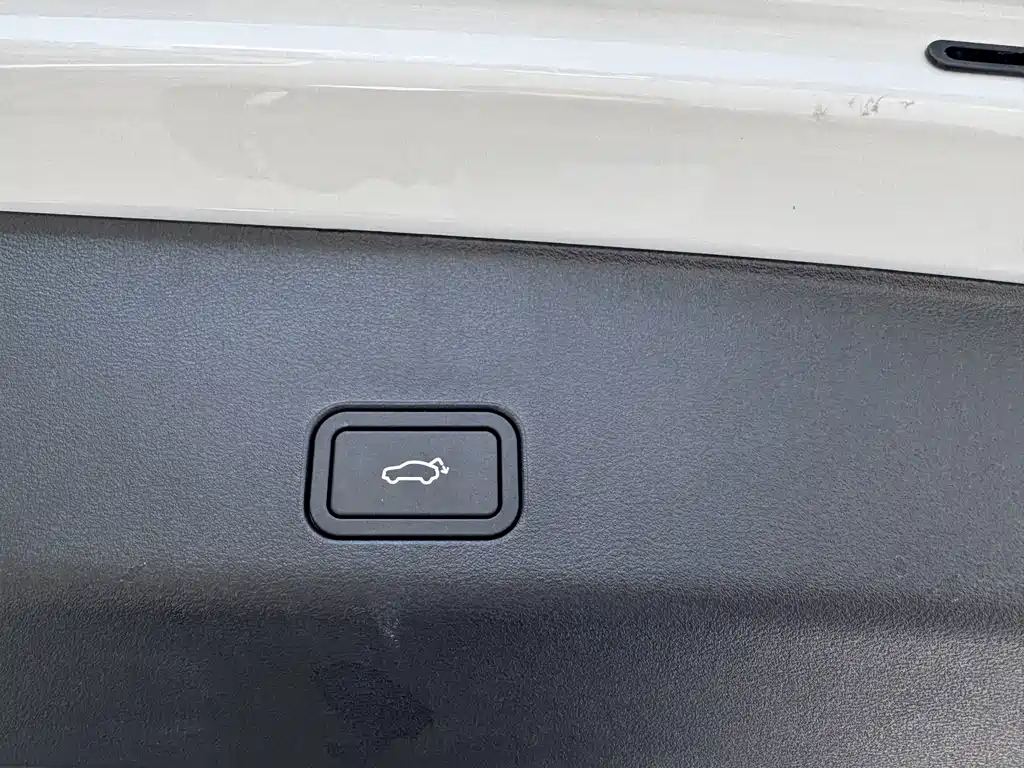 Geely Xingyue L — миниатюра 30