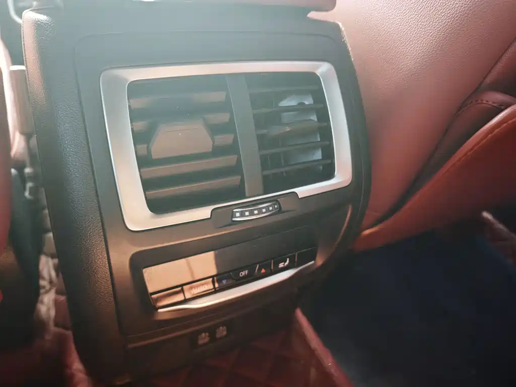 BMW X3 — миниатюра 11