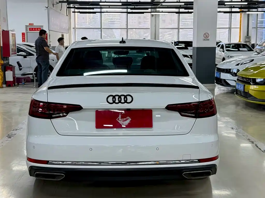 Audi A4L — миниатюра 8